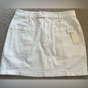 BRAND NEW - unpublished White Women's Skirt